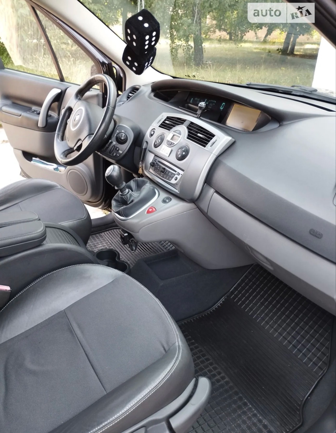 Renault Grand Scenic - photo 8