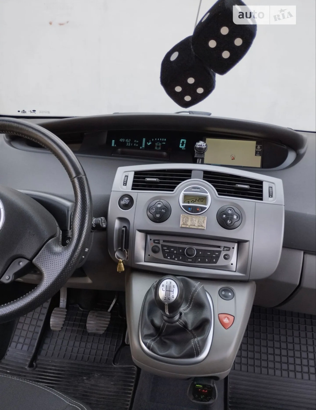 Renault Grand Scenic - photo 10